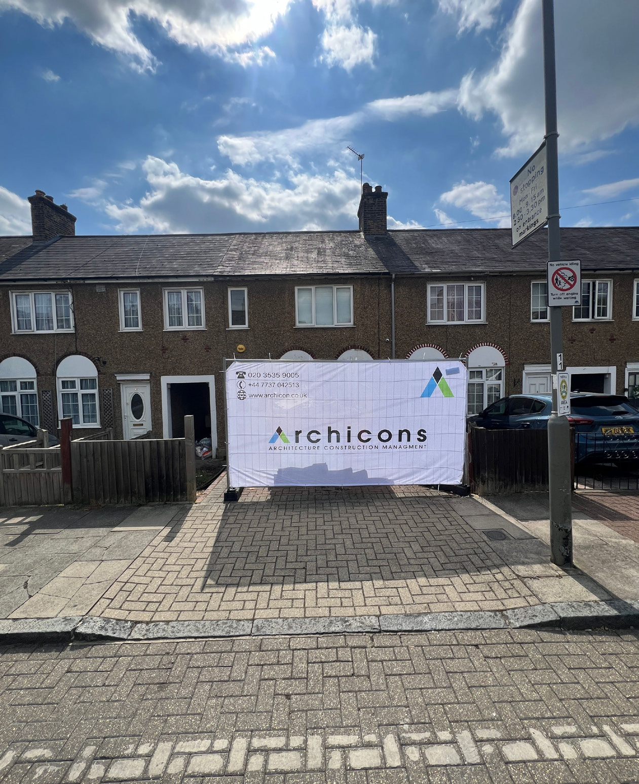 Open-Plan Living Space - Image 1